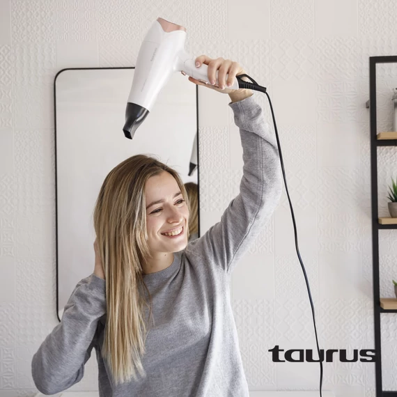 TAURUS HD2405I Studio 2500 Ionic hajszárító